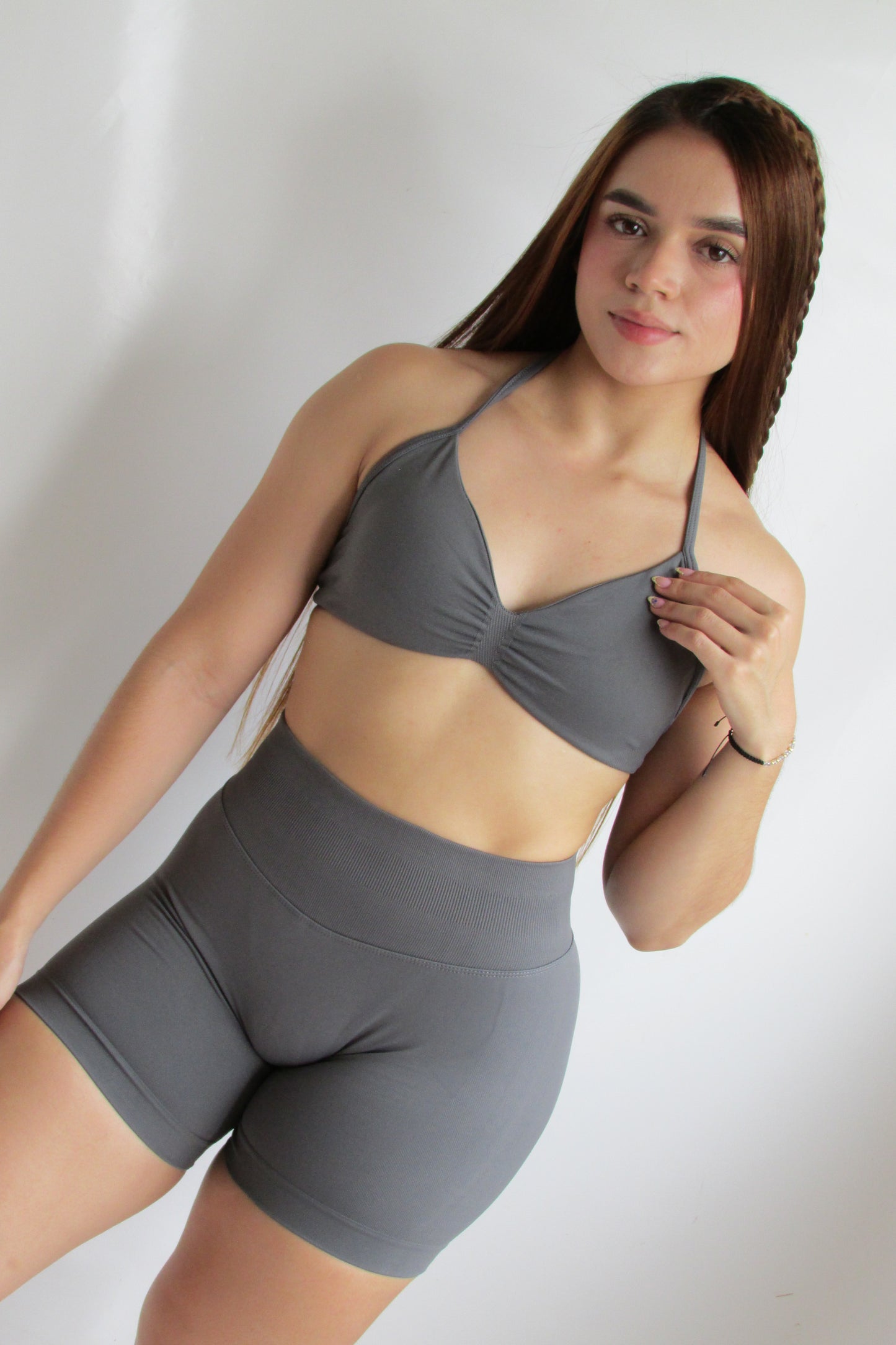 Short Tendencia Gris