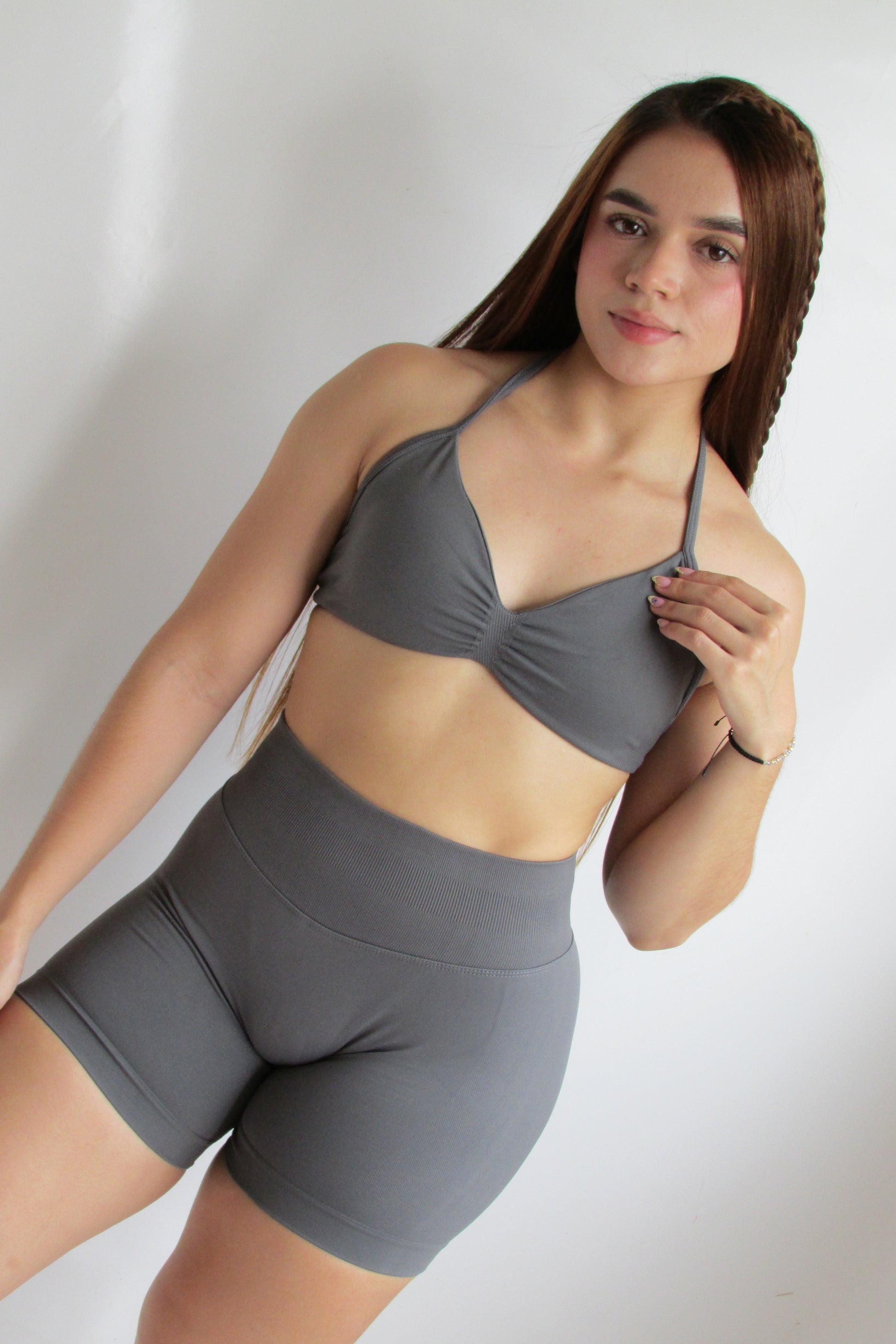 Short Tendencia Gris